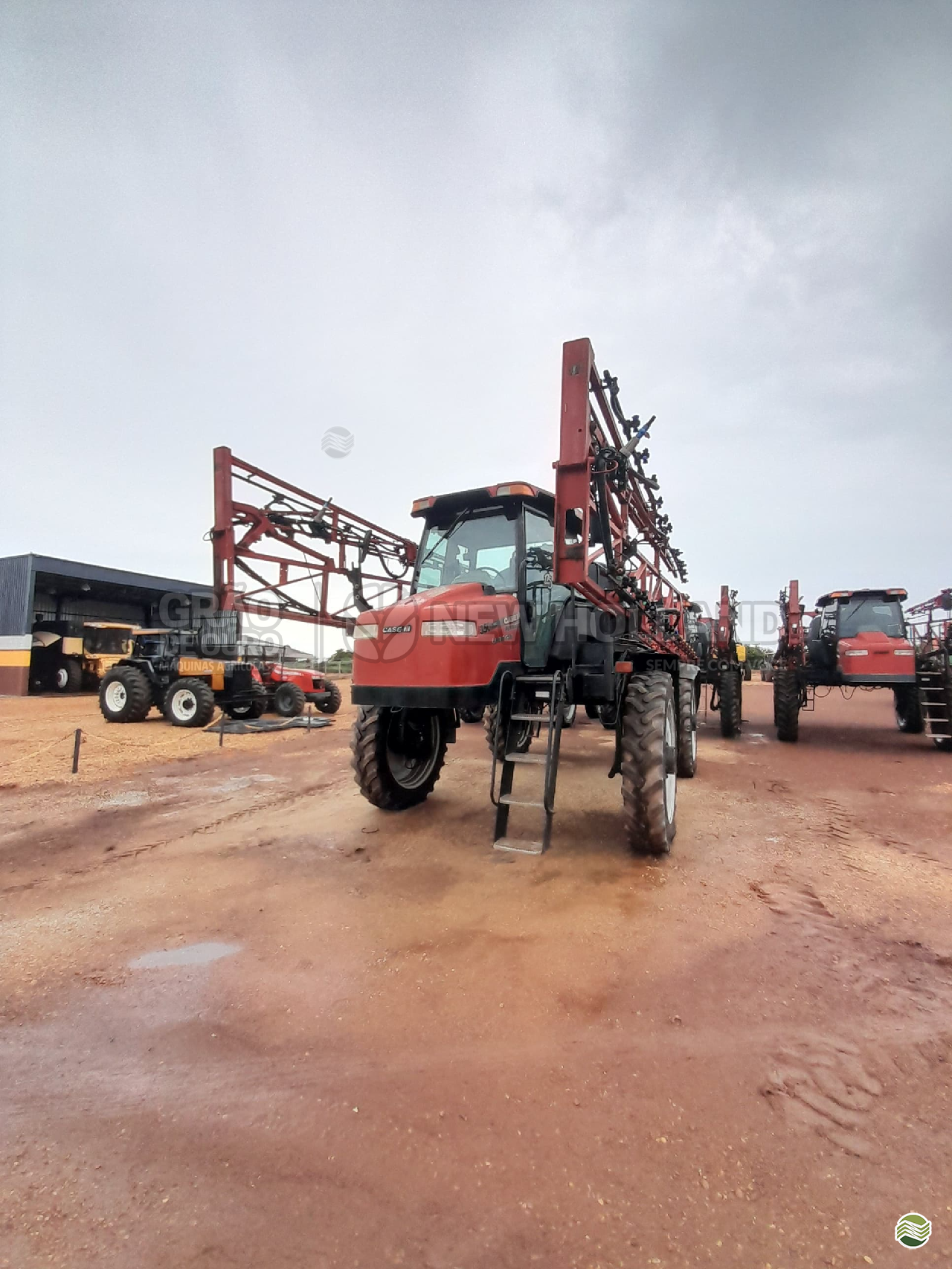 PULVERIZADOR CASE PATRIOT 350 Tração 4x4 Grão de Ouro - New Holland GURUPI TOCANTINS TO